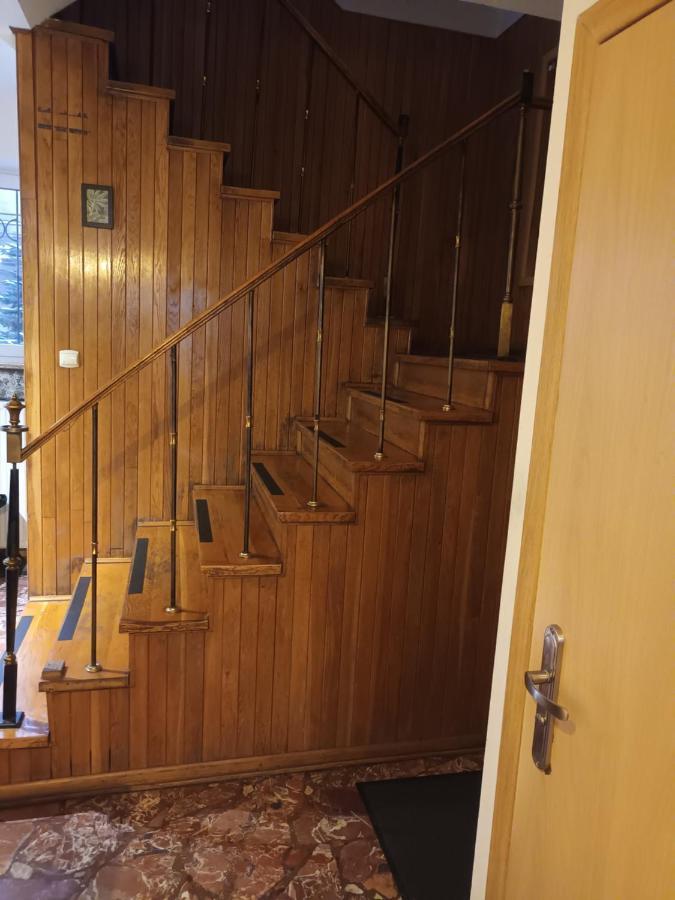 Polsland Hostels Airport Warszawa Eksteriør bilde
